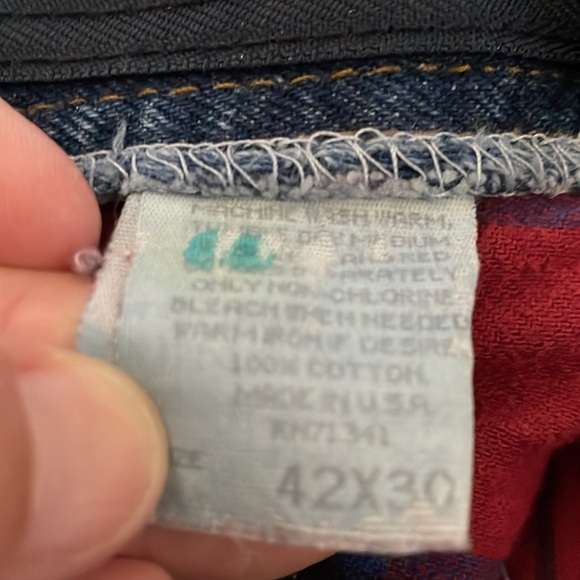 LLBean men’s flannel lined jeans. 42x30. Classic tartan plaid. See wear at cuff. - Picture 3 of 6